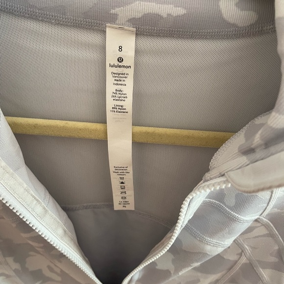 Lululemon Define Jacket color white cano size 8 - Picture 5 of 5